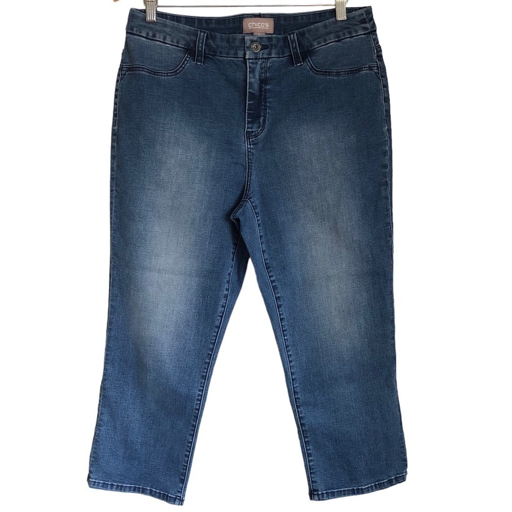 Chico’s Girlfriend Capri High Rise Denim Medium Blue Wash Chicos Size 1 (8 Reg)